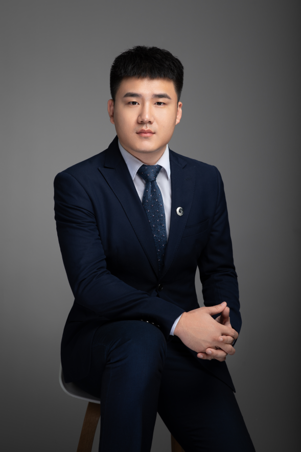 李鑫